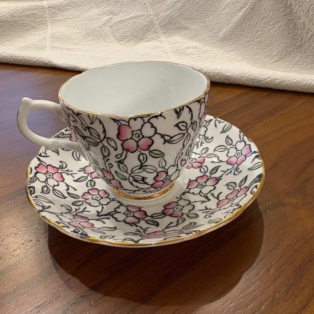 English Castle, Tea Cup and Saucer, Pink White, OS, Excellent